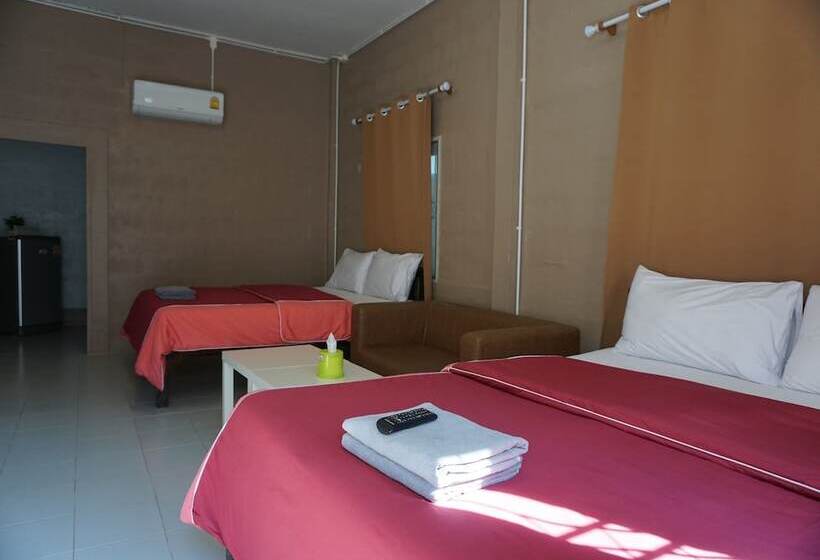 Четырехместный Номер Стандарт, Ann Hostel