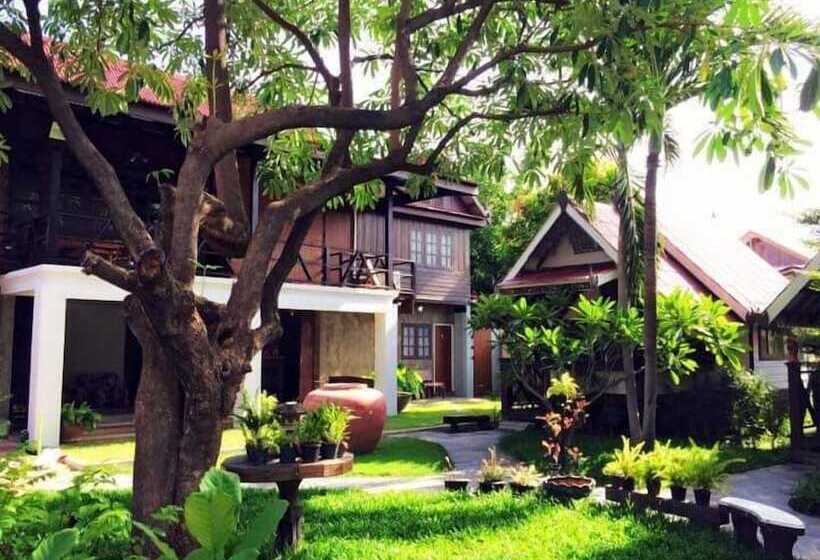 スタンダードバンガロー, Niwas Ayutthaya