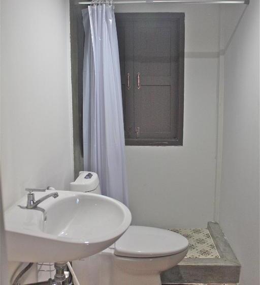 Standard room with outdoor bath, Niwas Ayutthaya