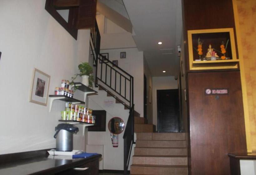 اتاق استاندارد, Lub Sbuy Hostel
