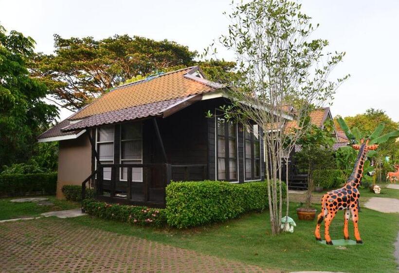 بانگلوی لوکس, Chanpraya Resort