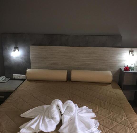Семейный Номер, Siviris Golden Beach