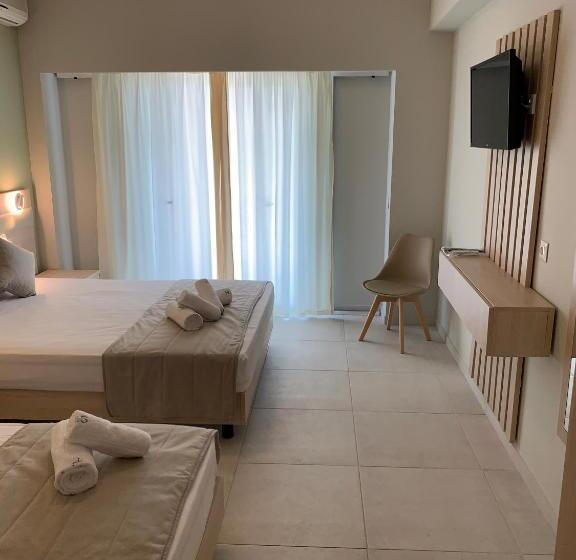 Трехместный Номер Классика, Siviris Golden Beach