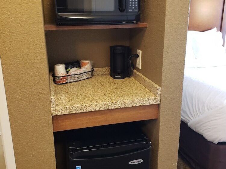 Номер Стандарт 2 Двуспальные Кровати, Comfort Inn & Suites Sidney I 80