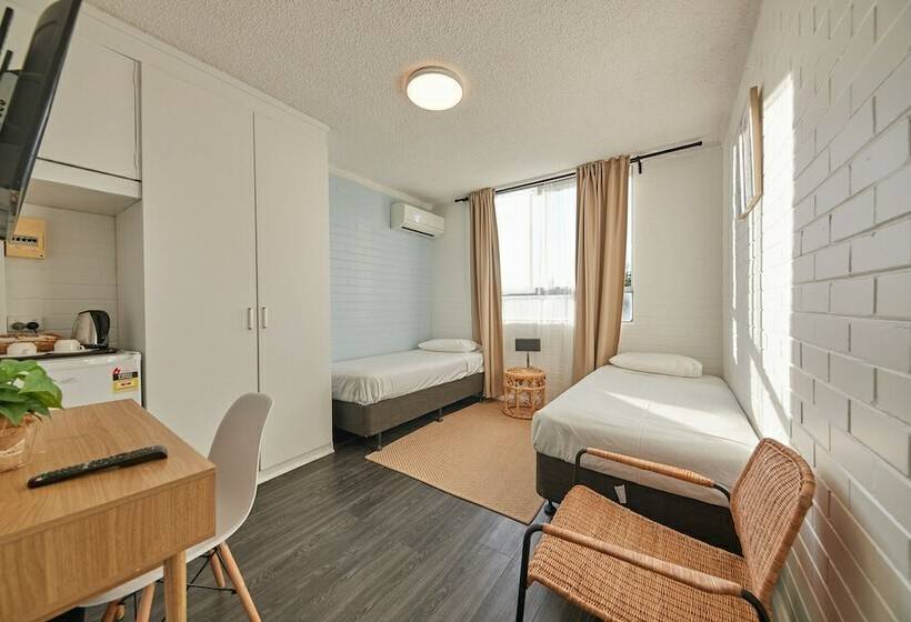 스탠다드 룸, Little Coogee
