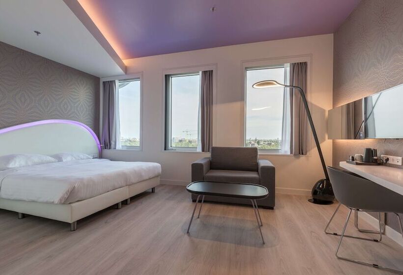 高级三人间, Park Inn By Radisson Amsterdam City West