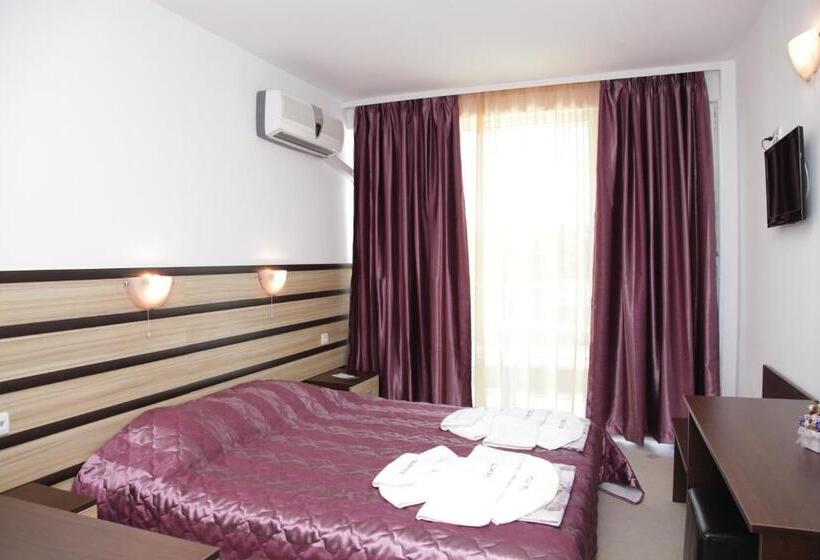 Quarto Estandar Individual, Zaara