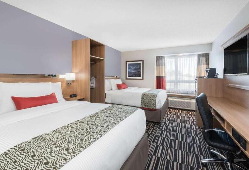 장애인을 위한 스탠다드 룸, Microtel Inn & Suites By Wyndham Sudbury