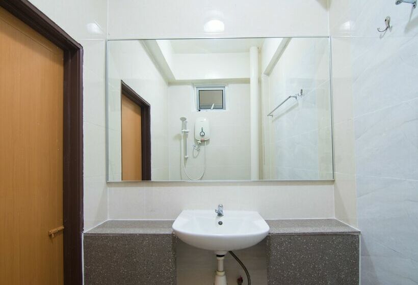 Номер Deluxe, OYO 528 Sea Princess Hotel