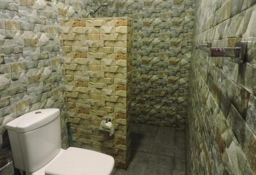 Üç Kişilik Standart Oda, Asantha Guest House
