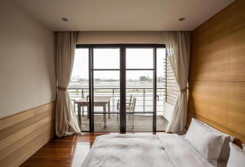 اتاق کلاسیک چهارنفره, 輕塵別院serenegray B&b
