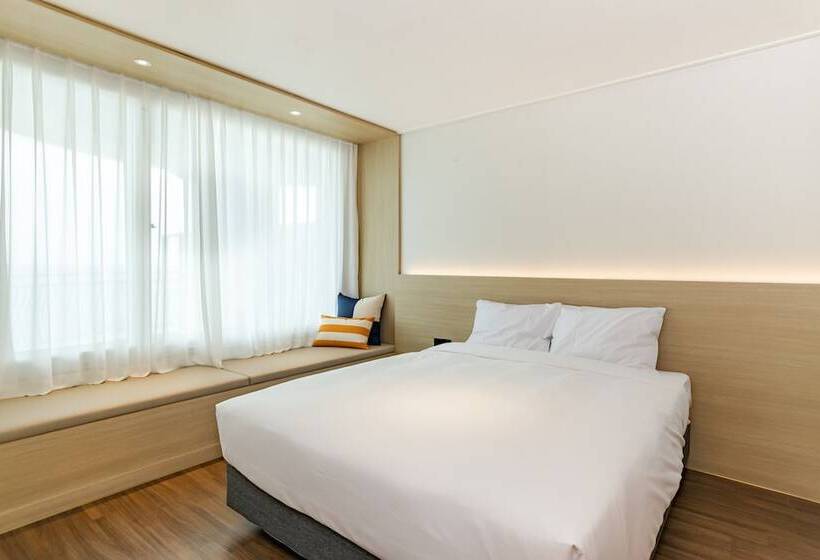 Королевский Люкс, Kensington Resort Seorak Beach