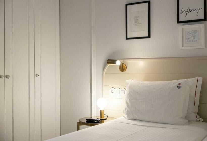 Quarto standard, Lisboa Pessoa