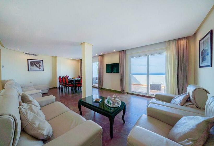 Apartamento 4 Quartos, Mnar Castle