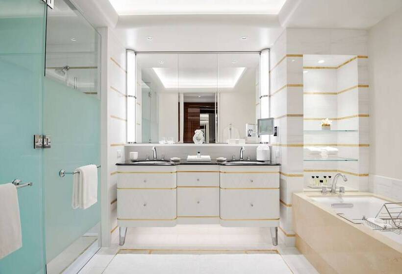 장애인용 디럭스룸, Waldorf Astoria Beverly Hills