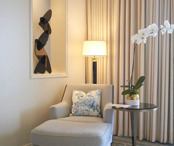 اتاق دلوکس مخصوص معلولین, Waldorf Astoria Beverly Hills
