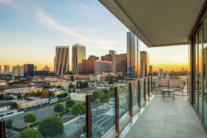 سوییت سوپریور, Waldorf Astoria Beverly Hills