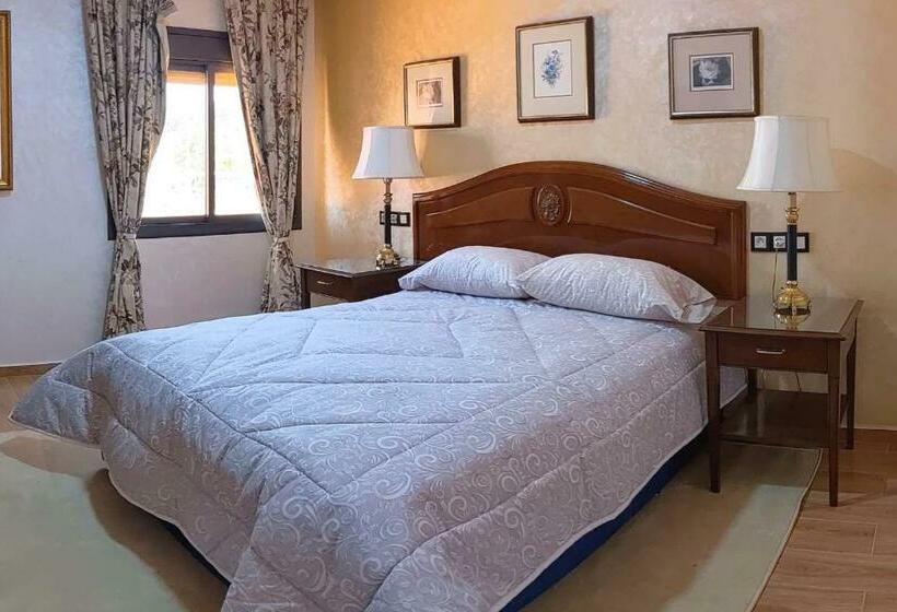 Номер Стандарт, Hôtel La Chambotte