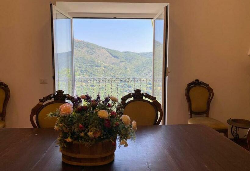 Номер Стандарт Вид на Горы, B&b La Cortesia