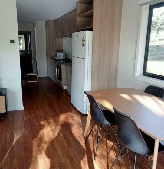 디럭스 패밀리 룸, Wedderburn Caravan Park