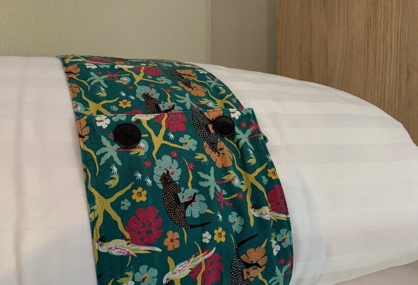 Семейный Номер Вид на Сад, Hôtel Heod   Binic   Saint Quay Portrieux