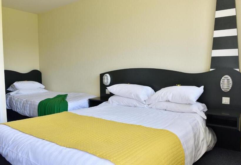 Трехместный Номер Стандарт Вид на Сад, Hôtel Heod   Binic   Saint Quay Portrieux