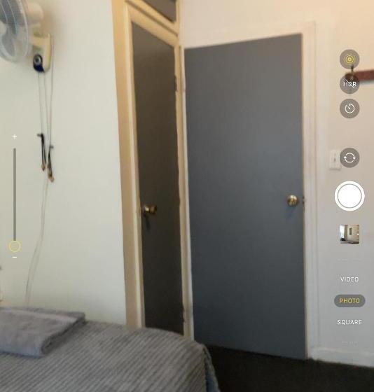 اتاق لوکس, Macaw Guest House