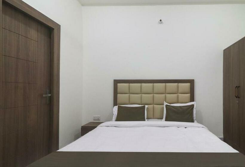 Quarto Triplo Clássico, Collection O Hotel Shailly Inn Star