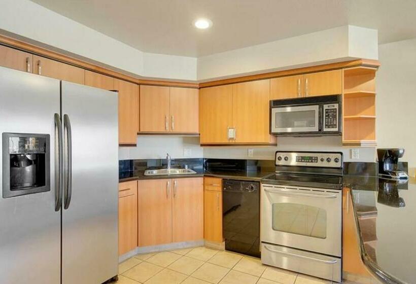 带1个卧室的带阳台的公寓, Condo At Platinum Hotel Strip View
