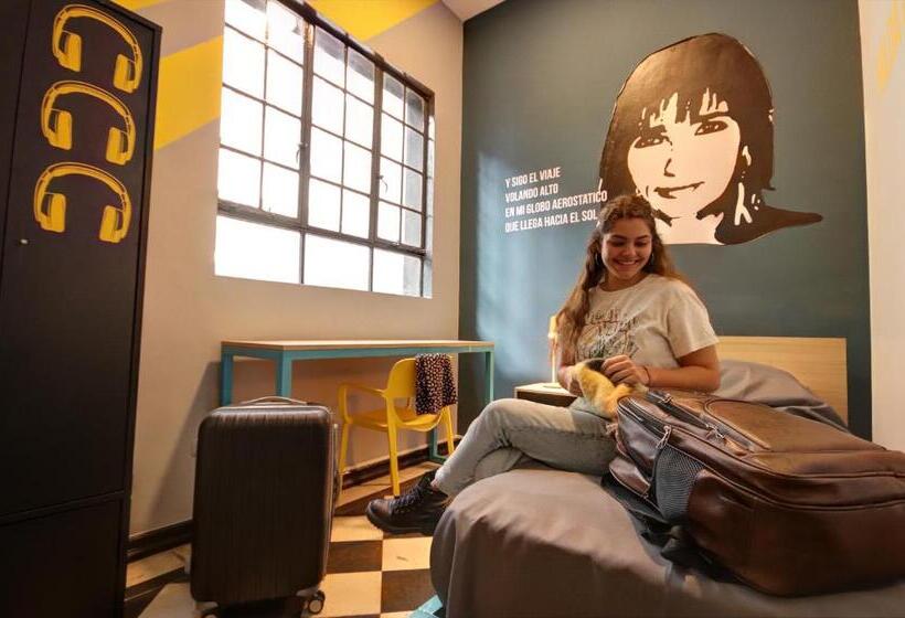 اتاق استاندارد یک نفره, Play Hostel Garden