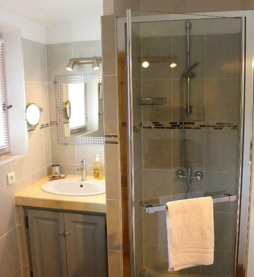 اتاق استاندارد, B&b La Badelle