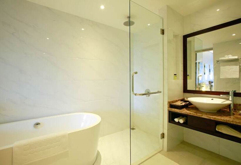 اتاق لوکس با چشم‌انداز شهر, Lasenta Boutique Hotel Hoian