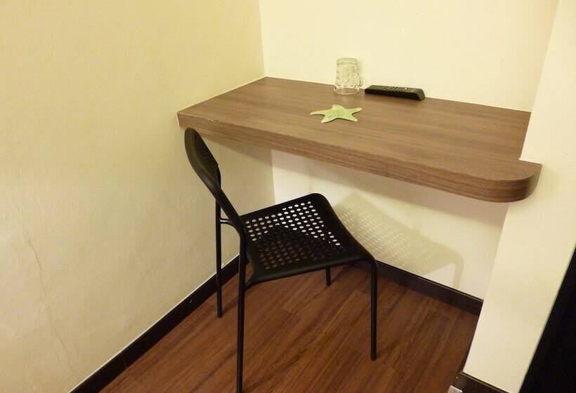 Номер Стандарт, 9 Square Hotel   Bangi