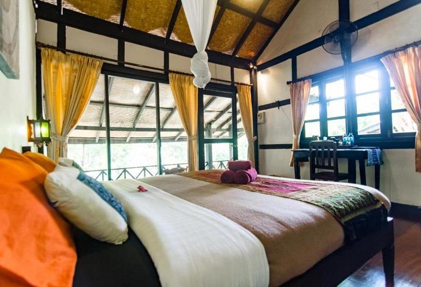 Classic room with balcony, Hillside  Nature Lifestyle Lodge