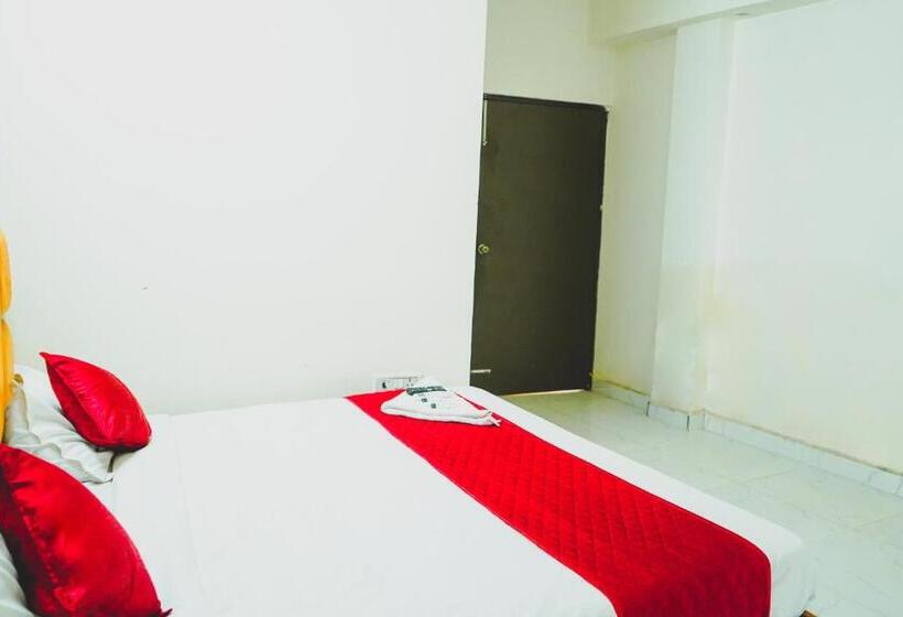Номер Deluxe, Shubham Paradise Noida 70