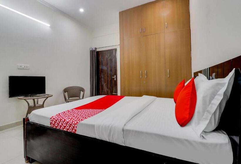 스탠다드 룸, Oyo Flagship Malsi Forest View Home Stay