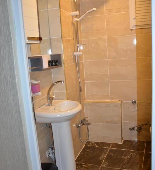Quarto Triplo Estandar, Işıl