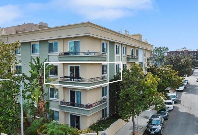 Apartamento 2 Dormitórios, Beverly Hills Glamour Oasis 2 Br Apt With Parking 304