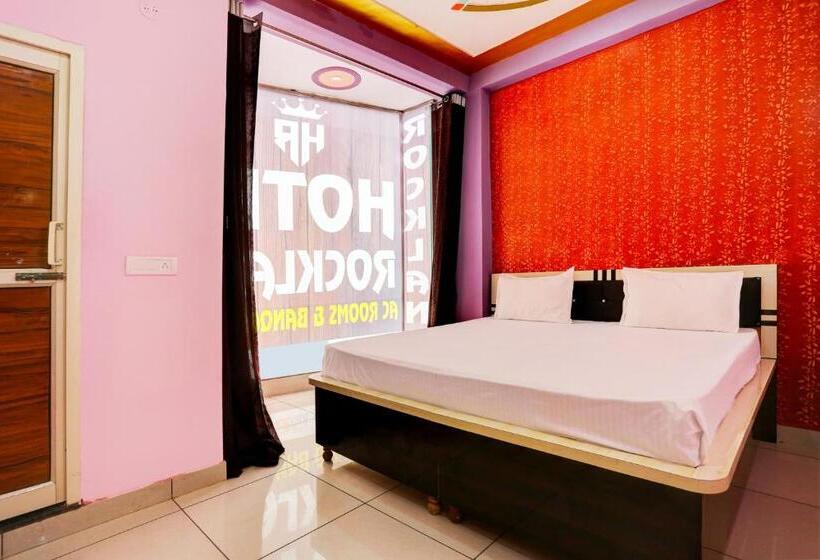 Трехместный Номер Классика, Oyo Hotel Rockland