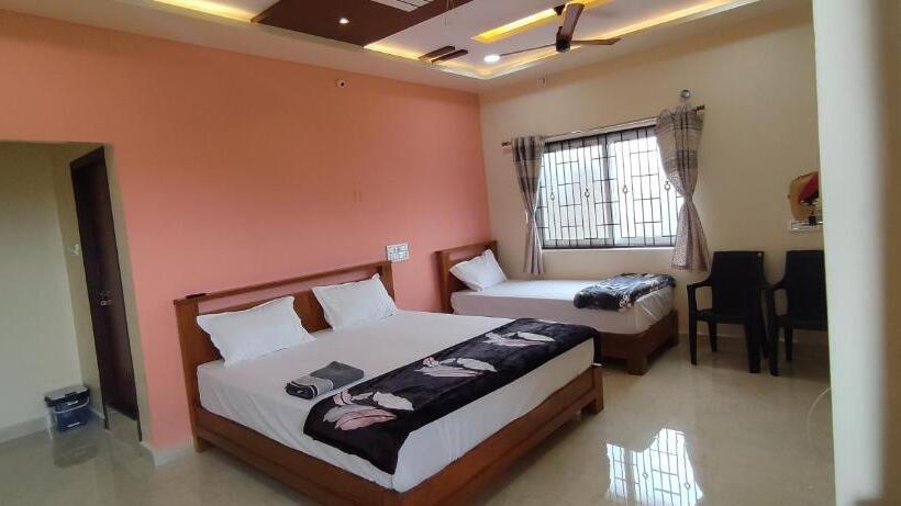 标准三人间, Mamatha Guest Inn