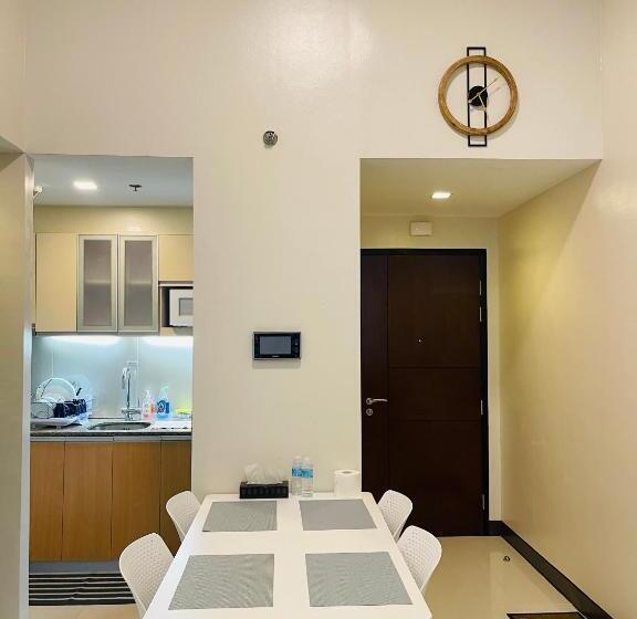 침실 1개 바다 전망 아파트, Cozy Condo By The Beach