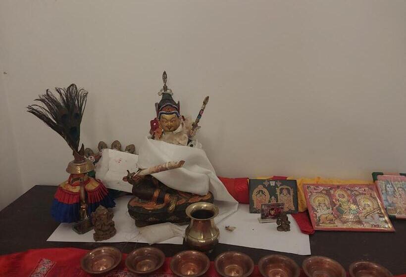 带大床的豪华间, Norbulingka Retreat