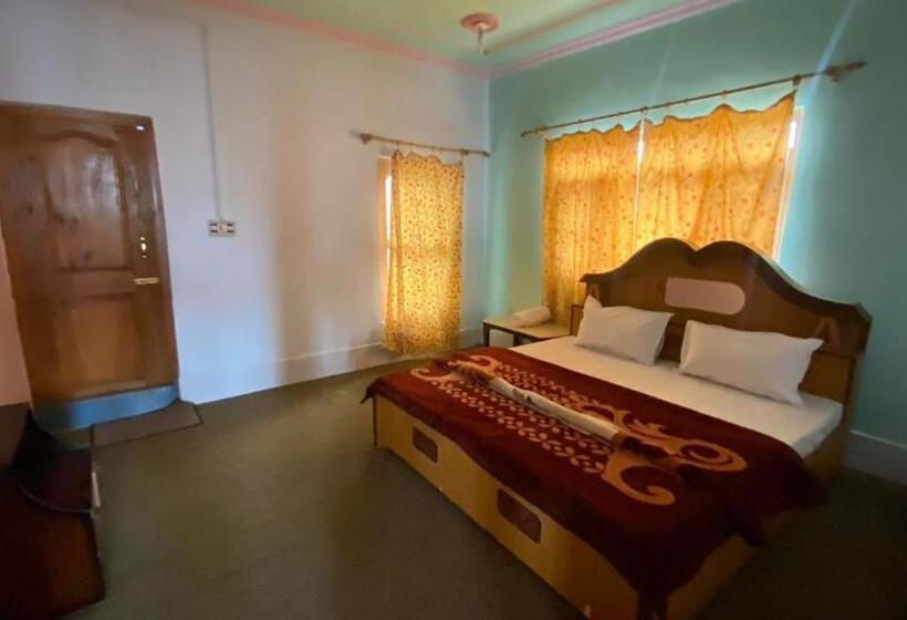 اتاق لوکس, The Sarwah, Stay Blessed! Hotel And Restaurant