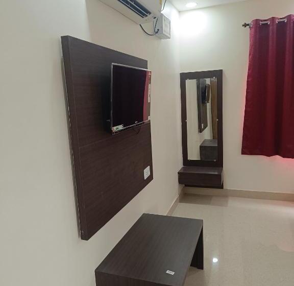 اتاق استاندارد سه نفره, Welcome Tower