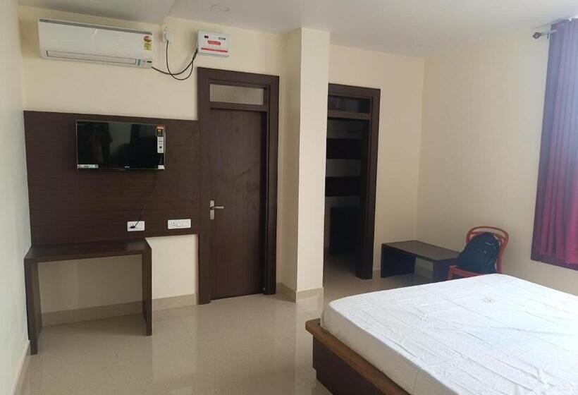 اتاق استاندارد با سرویس بهداشتی مشترک, Welcome Tower