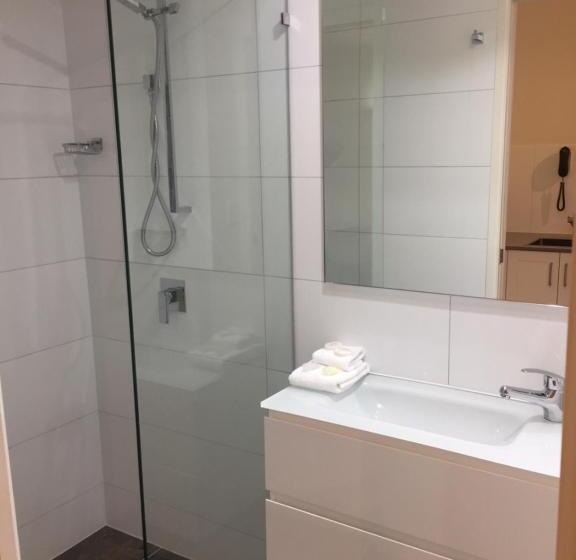 스탠다드 스튜디오, Twin Quays Noosa