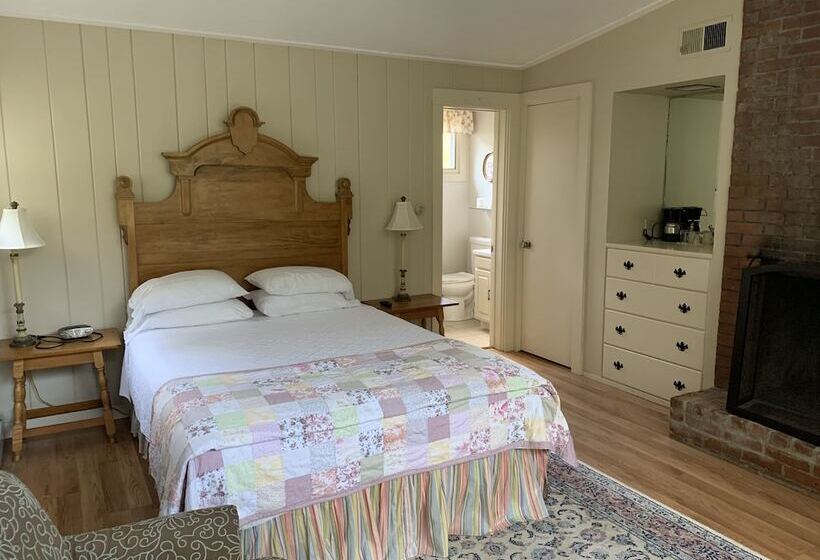 Номер Стандарт, Lovett S Inn And Restaurant
