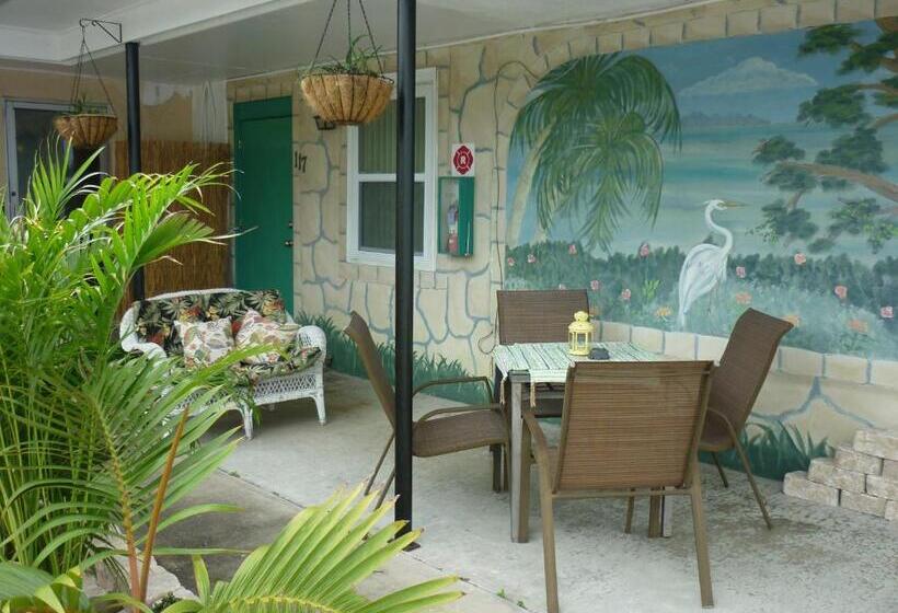 标准工作室, Palm Court Motel