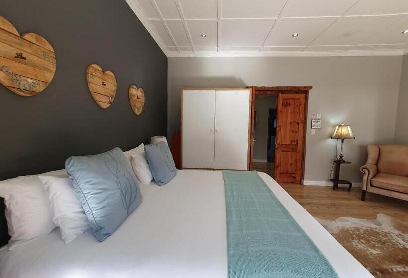اتاق لوکس, Two Fat Owls Guesthouse