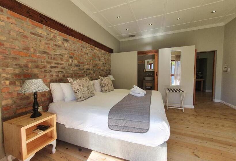 اتاق لوکس, Two Fat Owls Guesthouse